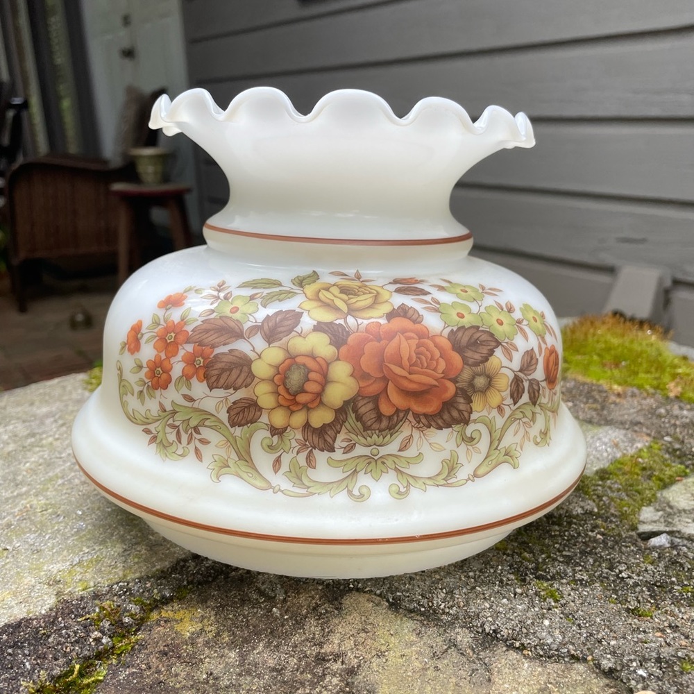 Vintage Hurricane Ruffle Floral Glass Lamp Shade 6 7/8”